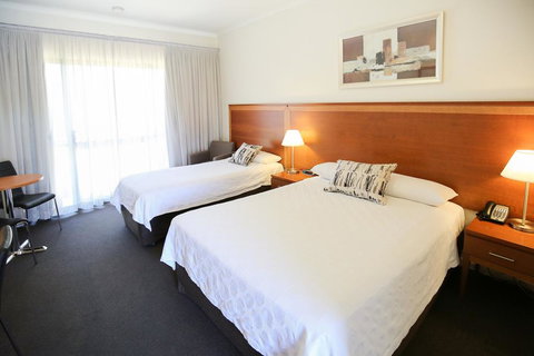Comfort Inn Deakin Palms - Tourism Caloundra 3