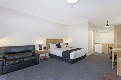 Comfort Inn Lady Augusta - Tourism Caloundra 0