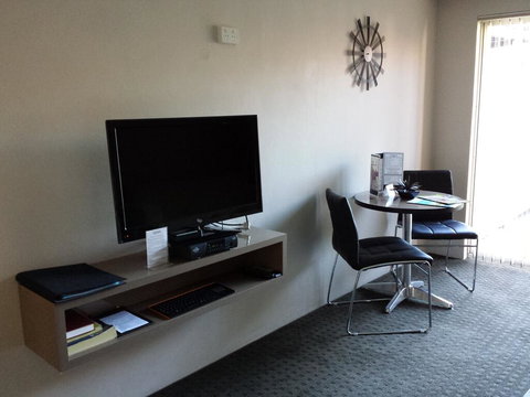 Comfort Inn Towradgi Beach - Tourism Caloundra 0