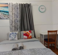 Comfortable Guest Room closes to Emerald CBD - Tourism Caloundra