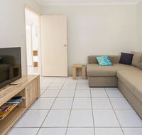 Comfy and Cosy ground floor unit - Tourism Caloundra