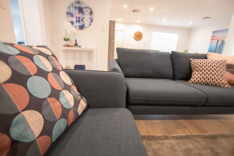 Contemporary Esprit With River Reserve Access - Tourism Caloundra 0
