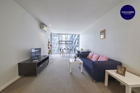 Convenient & Modern 1 Bed Apartment Docklands - Tourism Caloundra 0