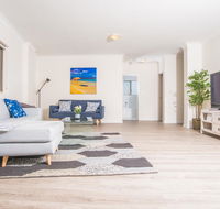 Convenient 2bed Rockdale APT Next to StationBeach