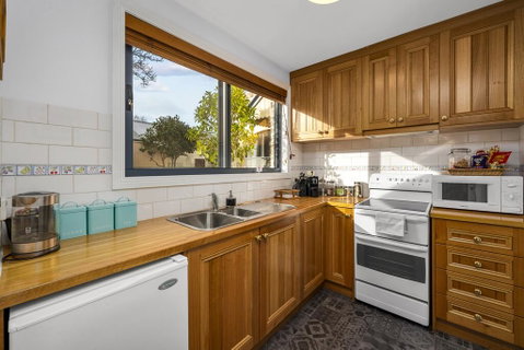 Coopers Cottage Battery Point - Tourism Caloundra 1