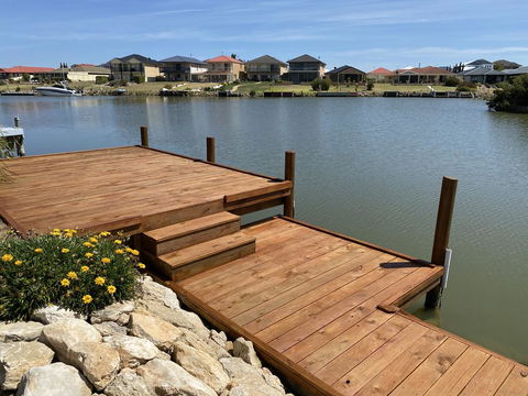 Coorong Getaways - Tourism Caloundra 0