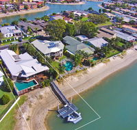 Coorumbong 16 - 5 BDRM Canal Home with Pool - Tourism Caloundra
