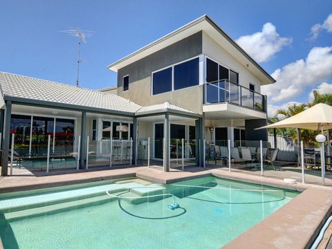 Coorumbong 36 - 6 BDRM Canal Home With Pool - Tourism Caloundra 0