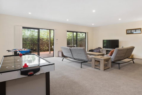Cootamundra - Tourism Caloundra 3