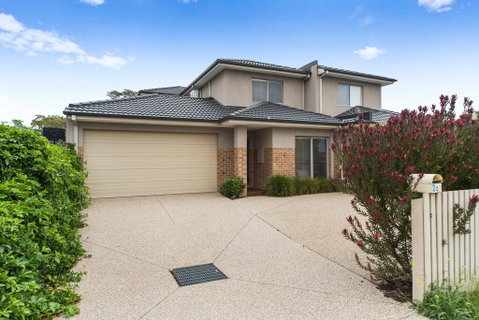 Cootamundra - Tourism Caloundra 2