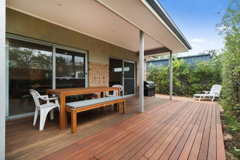 Cootamundra - Tourism Caloundra 1