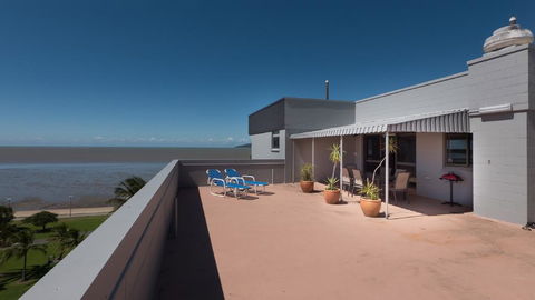 Coral Towers Holiday Suites - Tourism Caloundra 1