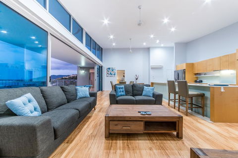 Coral View At Azure Sea - Tourism Caloundra 3