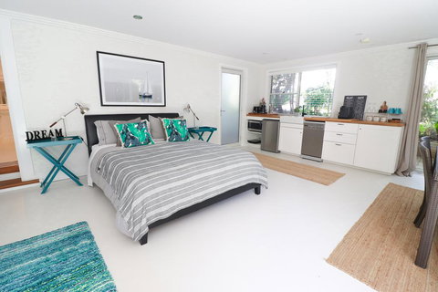 Corella Studio Apartment In Raffetys Resort - Tourism Caloundra 2