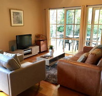 Corinda Cottage - 4 bedroom pet friendly - Tourism Caloundra