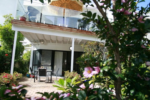 Corlette Retreat - Tourism Caloundra 0