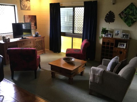 Cosy Bed And Breakfast - Tourism Caloundra 3