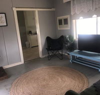 Cosy Country Cottage with AirCon - Tourism Caloundra