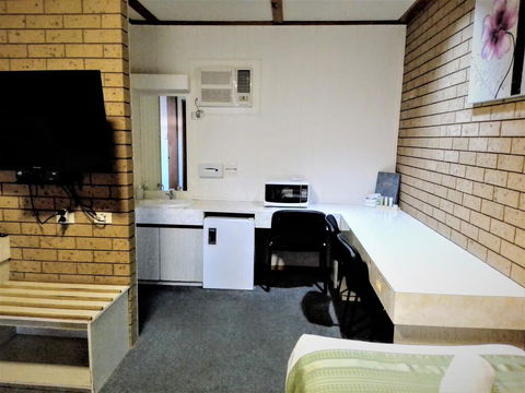 Country Home Motor Inn - Tourism Caloundra 2