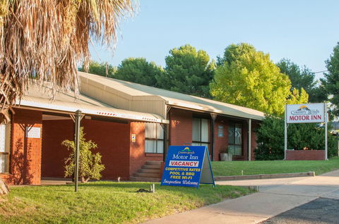 Country Roads Motor Inn - Tourism Caloundra 2