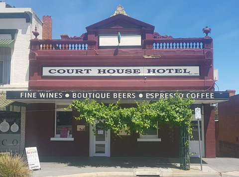 Courthouse Hotel - Tourism Caloundra 0