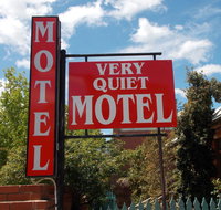 Cowra Crest Motel - Tourism Caloundra