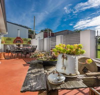 Cradle at Casa Blanca Country Retreat - Tourism Caloundra