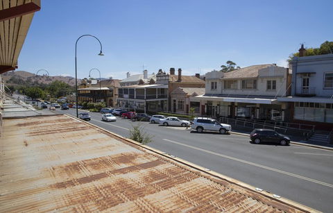 Criterion Hotel Gundagai - Tourism Caloundra 1