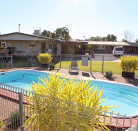 cross roads motel - Tourism Caloundra