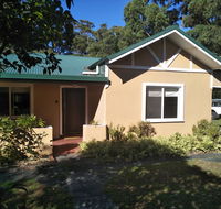 Crystal Springs Holiday Accommodation - Tourism Caloundra