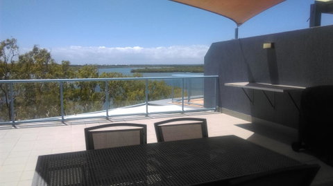 Crystal Waters Picnic Point - Tourism Caloundra 1