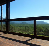 Daintree Holiday Homes - La Vista - Tourism Caloundra
