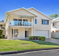 Danalene Parade 1/25 - Tourism Caloundra