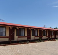 Daydream Motel and Apartments - Tourism Caloundra