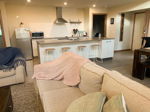 Daysend Cottages - Tourism Caloundra 1