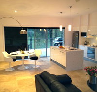 Deja Vu Estate - Tourism Caloundra