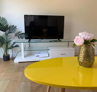 Delicate and Cozy Bedroom in Bentleigh East - Tourism Caloundra