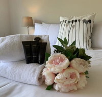 Delicate and Peaceful Bundoora Townhouse 13-R3 - Tourism Caloundra