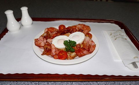 Deniliquin Country Club Motor Inn - Tourism Caloundra 3