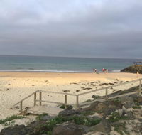 Discover Warilla - Bright and Airy Townhouse near the Beach and Lake