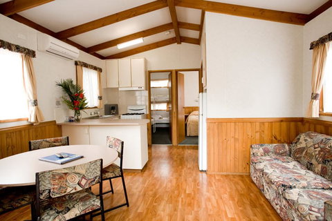 Discovery Parks - Emerald Beach - Tourism Caloundra 1