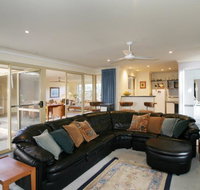 Dolphin 3 Bedroom House by Shoalwater Executive Homes - Tourism Caloundra