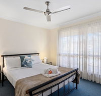 Dolphin Sands Holiday Cabins - Tourism Caloundra