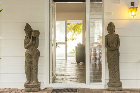 Drift Beach House Getaway - Tourism Caloundra 3