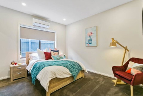 Dromana 300m Beach Shops And Cafes Table Tennis - Tourism Caloundra 3