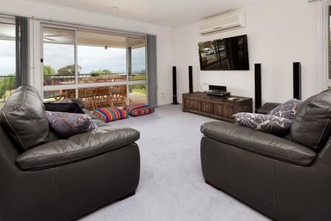 DROMANA BAY VIEWS - DROMANA - Tourism Caloundra 1