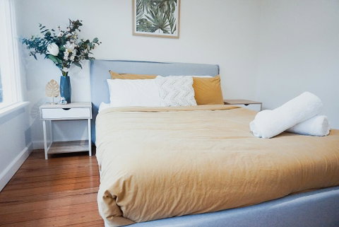 Dromana Beach House - Tourism Caloundra 1
