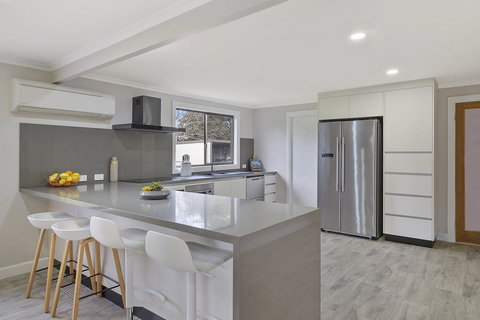 East Coast Hideaway Beach Retreat - Tourism Caloundra 0