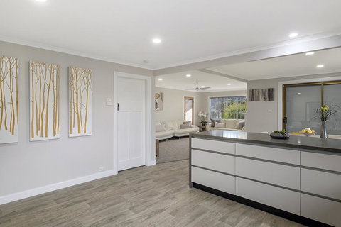 East Coast Hideaway Beach Retreat - Tourism Caloundra 2