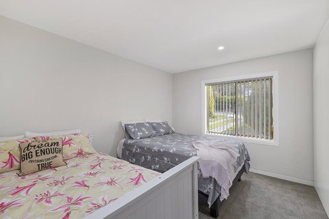 East Coast Hideaway Beach Retreat - Tourism Caloundra 3